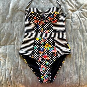 NEVER WORN Retro Swimsuit